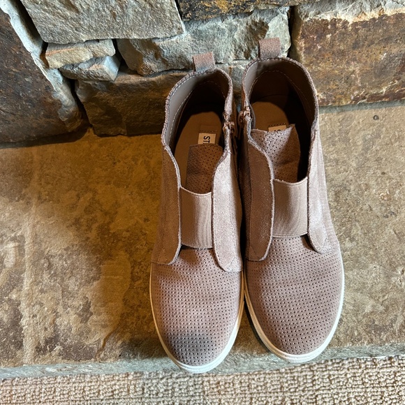 Steve Madden sneaker boots - Picture 6 of 6